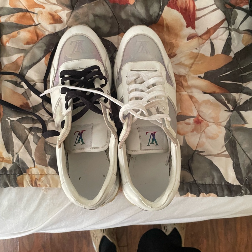 Louis Vuitton White and Black Men's Sneakers - Picture 2 of 7